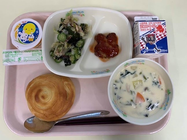 10.8給食.jpg