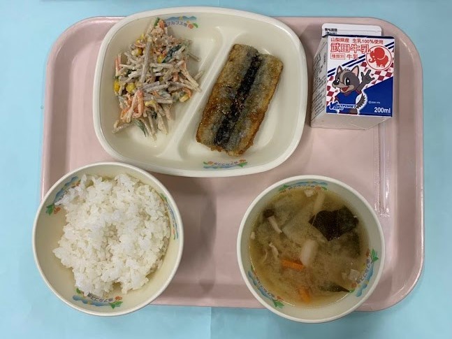 10.24給食.jpg