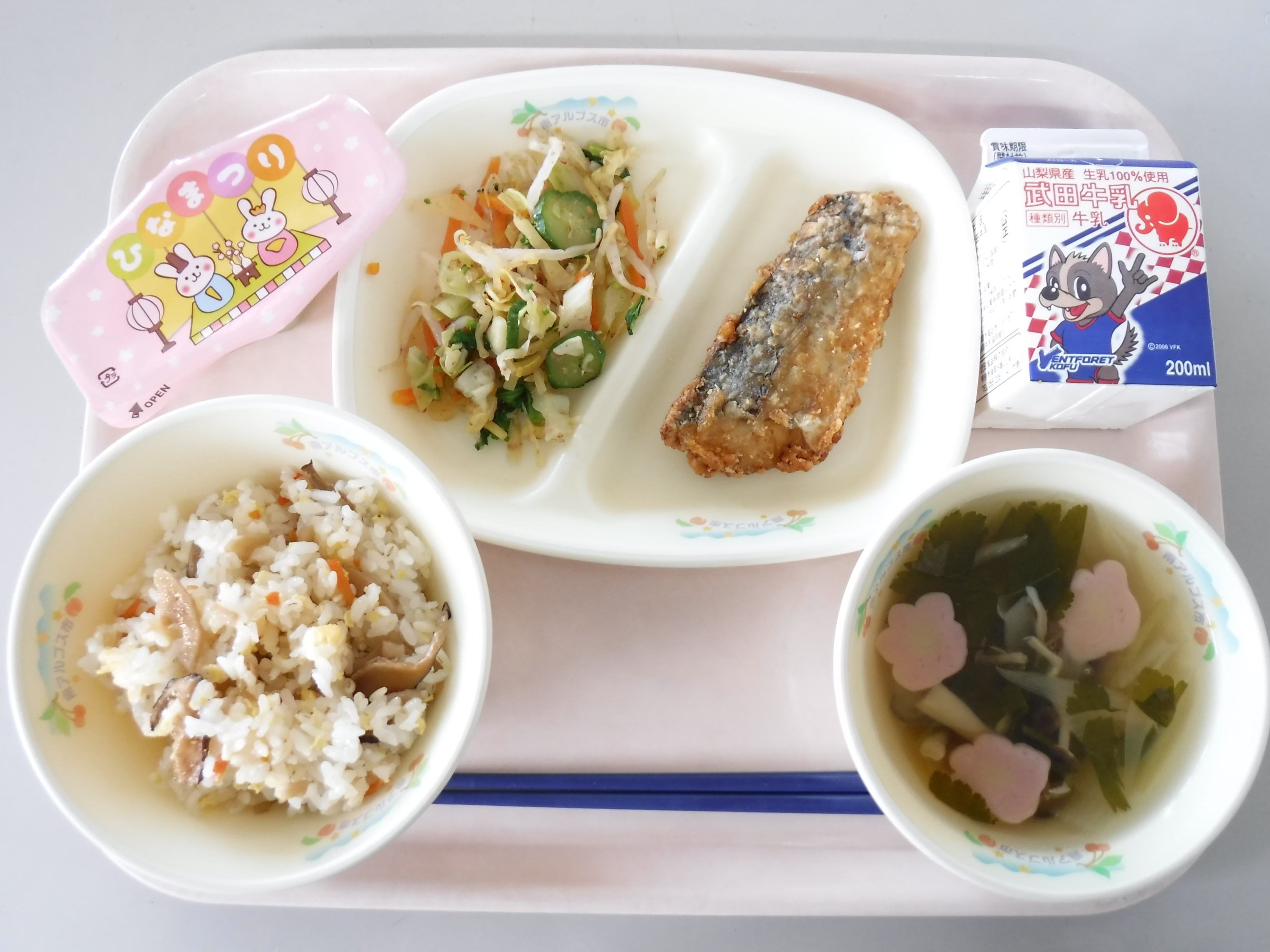 R5.3.1ひな祭り給食.JPG