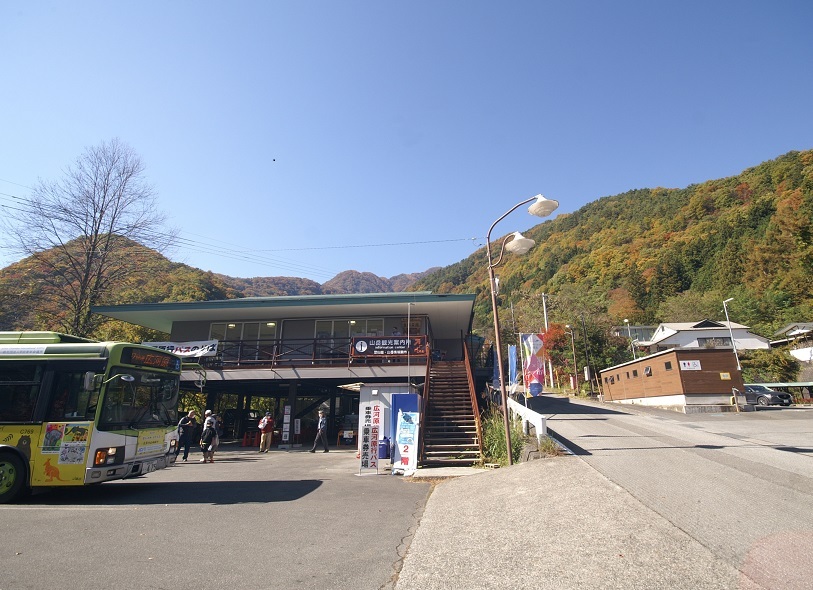 白峰会館 外観