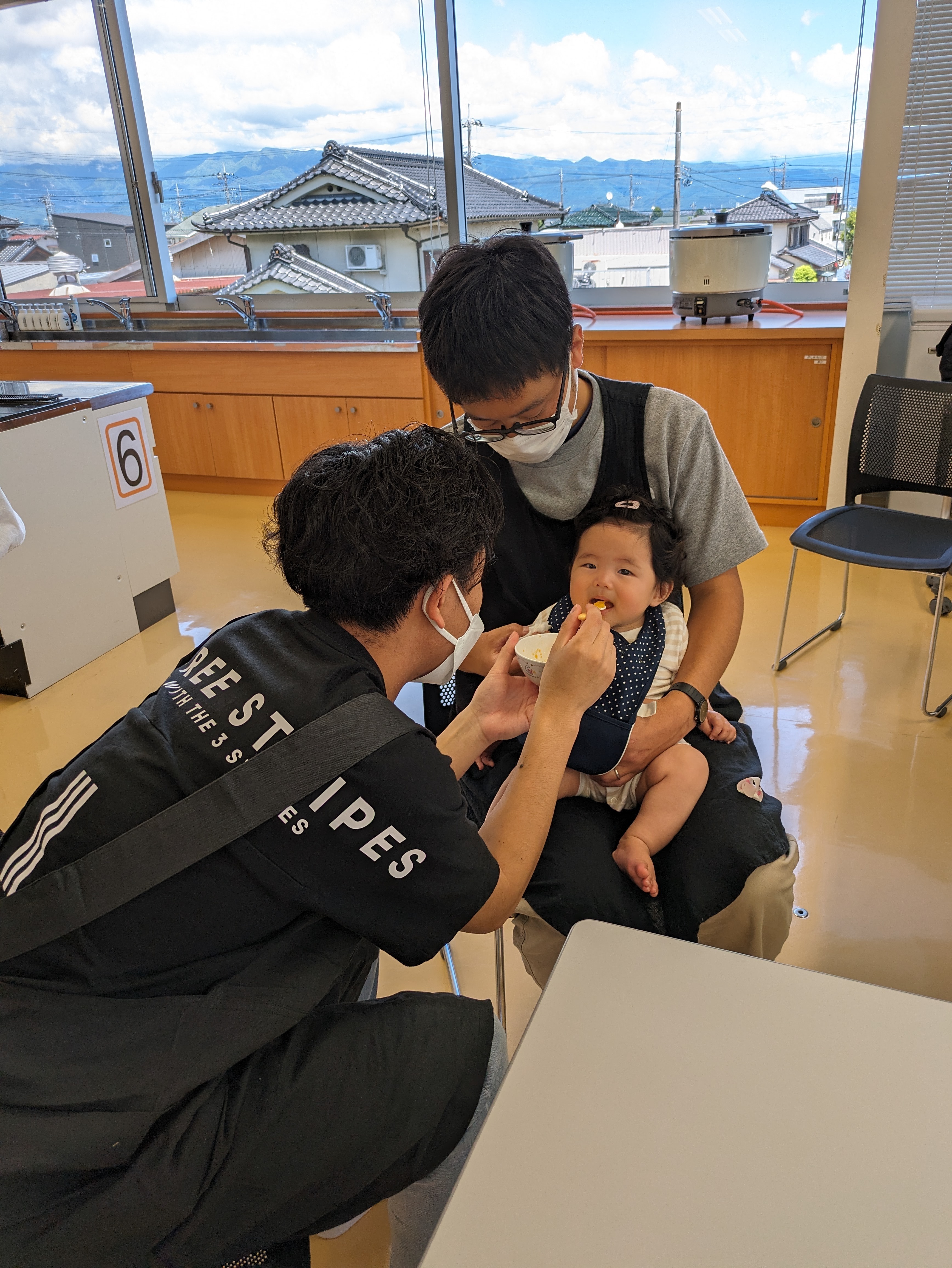 未来のパパと先輩パパの交流の様子