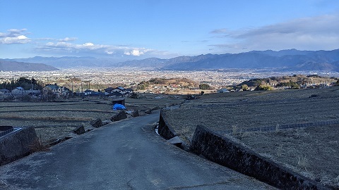 74冬の中野の棚田.jpg