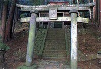 諏訪神社の石鳥居