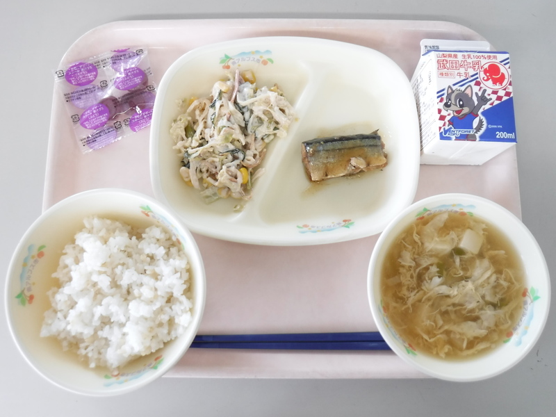 R3.11.8 かみかみ給食.JPG